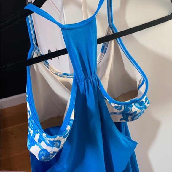 Lululemon Flowy Tank with Built-In Bra - Picture 3 of 3